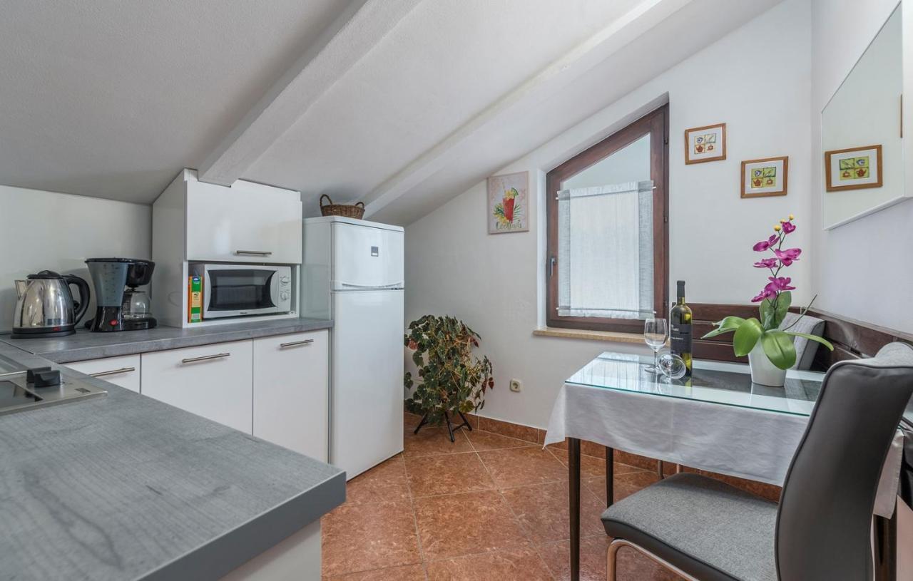 Apartment House Matosevic 波雷奇 外观 照片